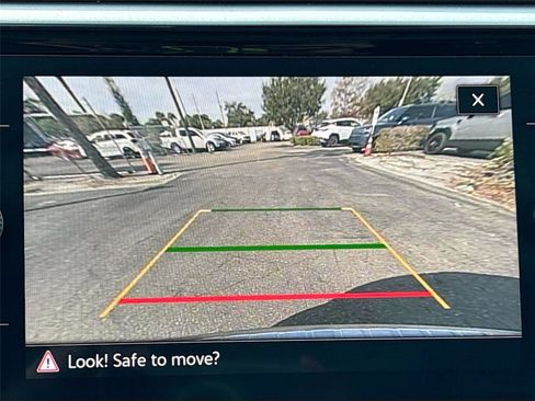 Used 2021 Volkswagen Atlas SEL Premium image 15