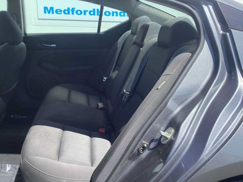 Used 2020 Nissan Altima 2.5 S FWD image 13