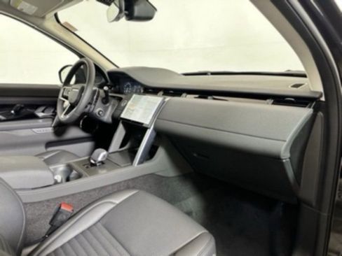 New 2025 Land Rover Discovery Sport S image 16