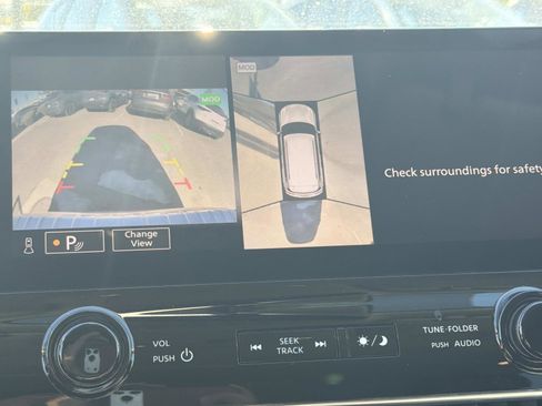 Used 2024 INFINITI QX80 Luxe image 11