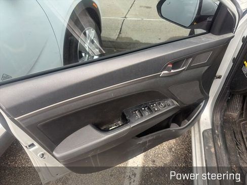 Used 2018 Hyundai Elantra Value Edition image 11