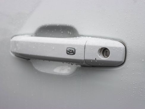 Used 2023 Chevrolet Silverado 2500 LT w/ Convenience Package image 15