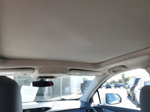 Used 2017 Cadillac XT5 Luxury image 14