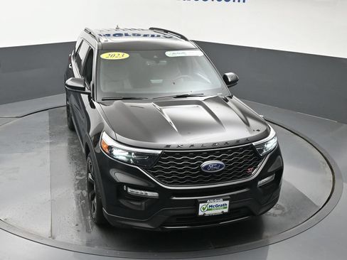 Used 2023 Ford Explorer ST w/ Equipment Group 401A AWD/4WD image 29