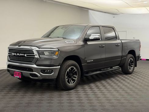 Used 2023 RAM 1500 Laramie AWD/4WD image 1
