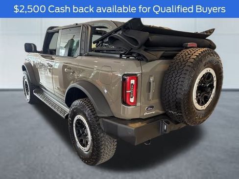 New 2025 Ford Bronco Outer Banks w/ Sasquatch Package image 2