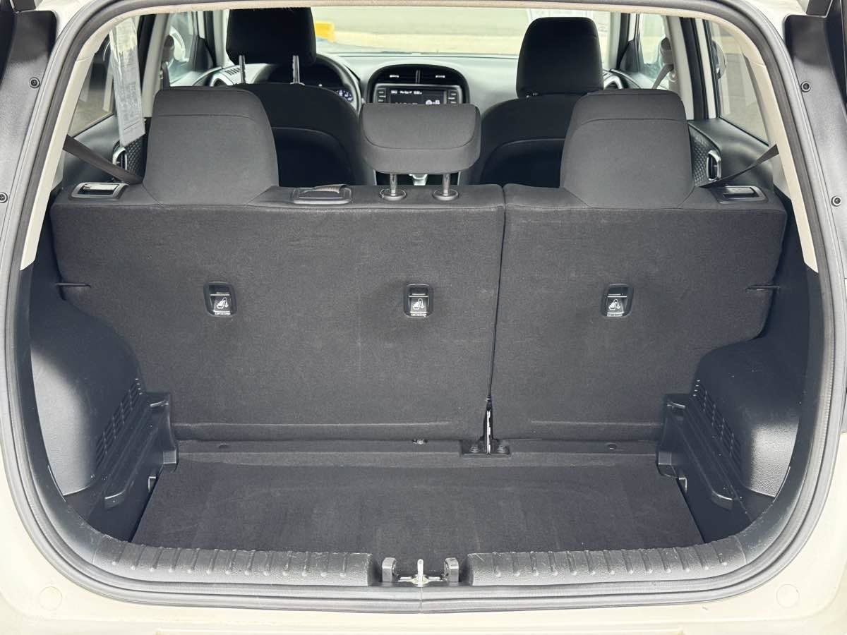 Used 2022 Kia Soul LX w/ Technology Package FWD image 14