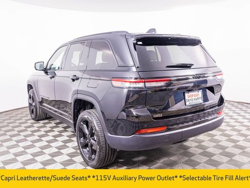 New 2025 Jeep Grand Cherokee Altitude image 13