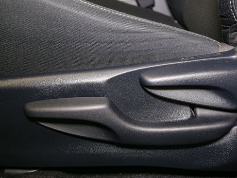 Used 2017 Toyota RAV4 XLE image 42