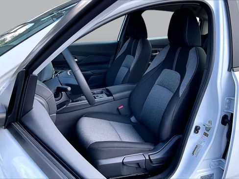 New 2026 Nissan Sentra SV FWD image 9