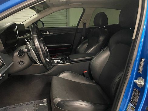 Used 2019 Kia Stinger Premium image 9