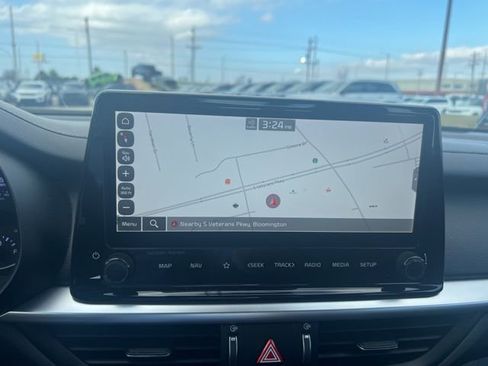 Used 2023 Kia Forte GT-Line w/ GT-Line Premium Package image 40