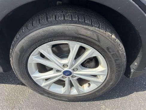 Used 2018 Ford Escape SEL AWD/4WD image 27