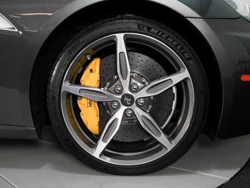 Used 2014 Ferrari California RWD image 26