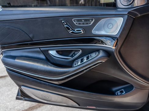 Used 2016 Mercedes-Benz Maybach S 600 image 25