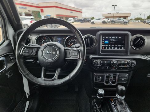 Used 2022 Jeep Wrangler Unlimited Sport AWD/4WD image 13