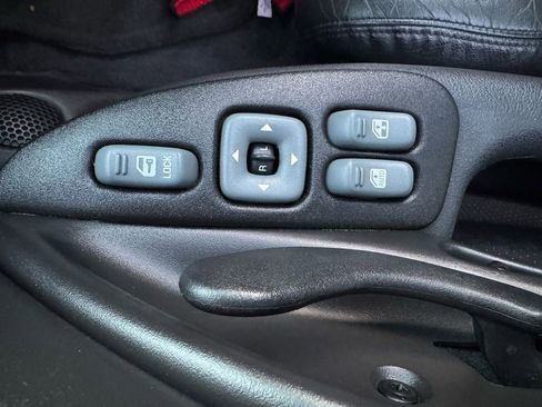 Used 2000 Pontiac Firebird Formula w/ Security Pkg image 21