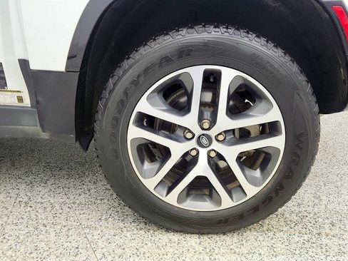 Used 2022 Land Rover Defender 90 X-Dynamic HSE image 9