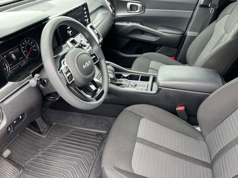 Used 2022 Kia Sorento LX FWD image 31