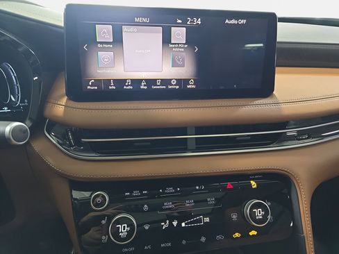 Certified 2024 INFINITI QX60 Sensory image 20