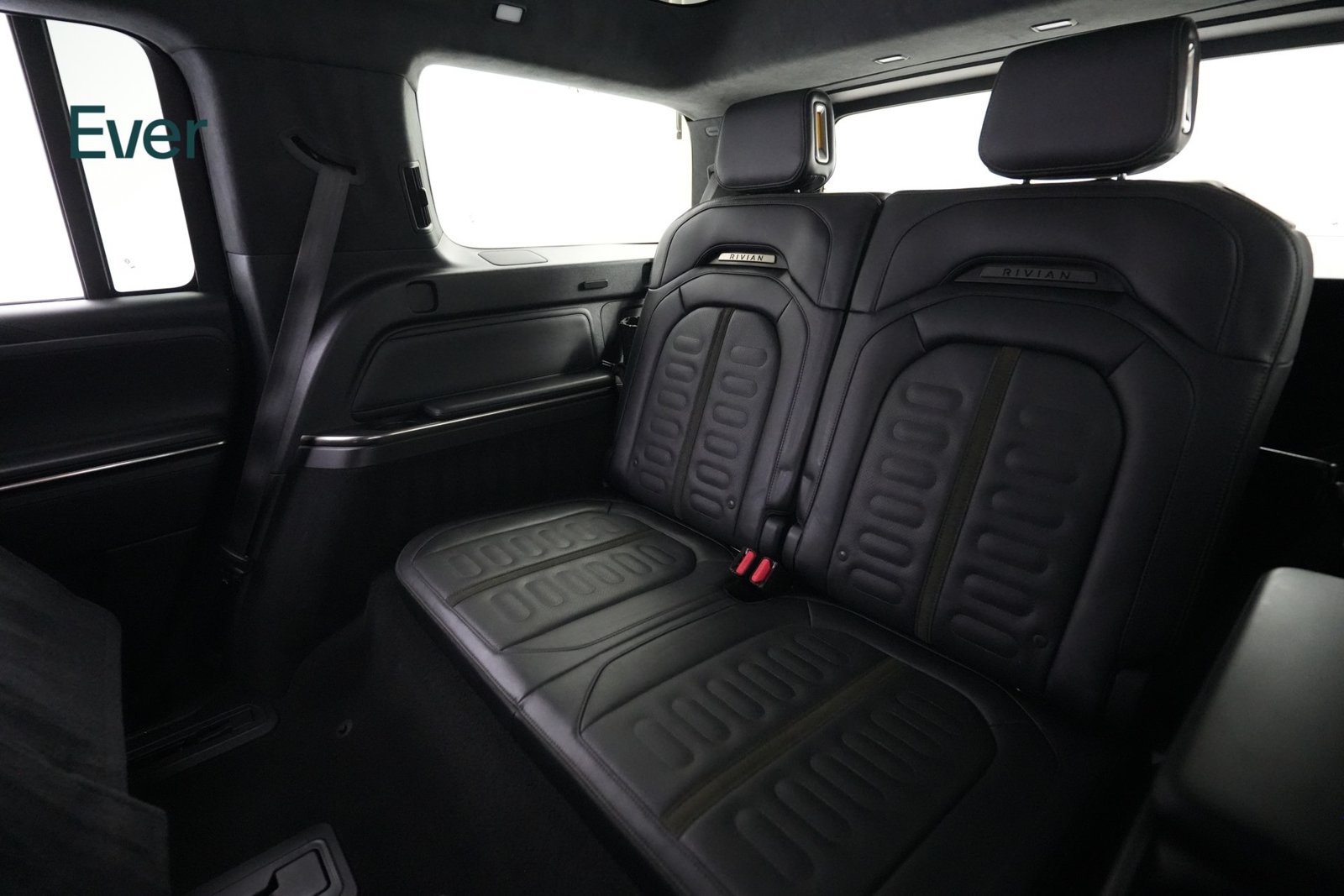 Used 2023 Rivian R1S Launch Edition Quad AWD/4WD image 25