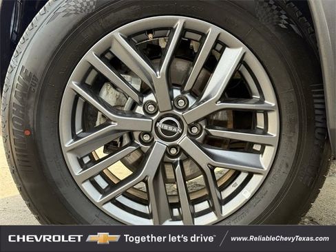 Used 2023 Nissan Rogue S image 10