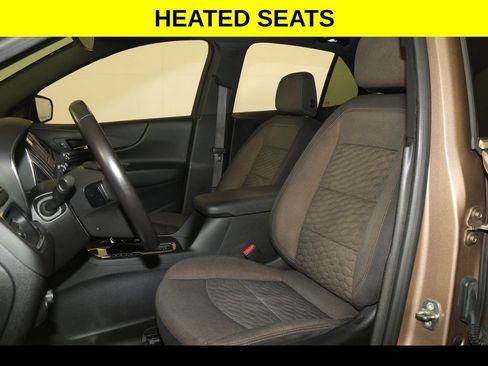 Used 2018 Chevrolet Equinox LT AWD/4WD image 2