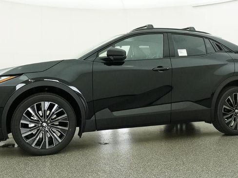 New 2026 Toyota C-HR AWD/4WD image 18