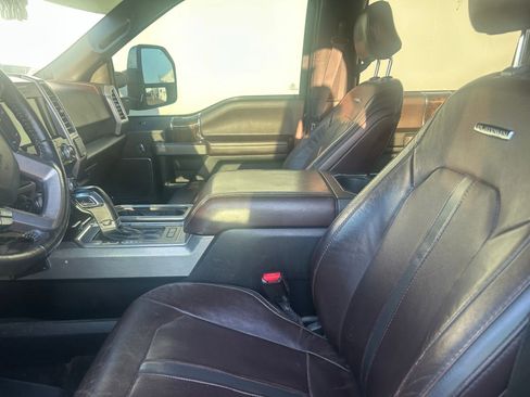 Used 2016 Ford F150 Platinum w/ Equipment Group 701A Luxury AWD/4WD image 17