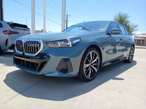 New 2026 BMW 530i w/ M Sport Package image 3