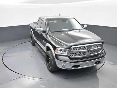 Used 2017 RAM 1500 Laramie w/ Convenience Group AWD/4WD image 26