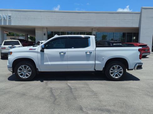 Used 2025 Chevrolet Silverado 1500 LTZ w/ LTZ Premium Texas Edition AWD/4WD image 3