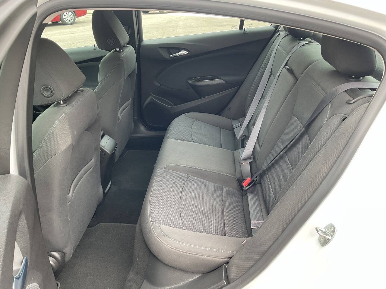 Used 2016 Chevrolet Cruze LT FWD image 27