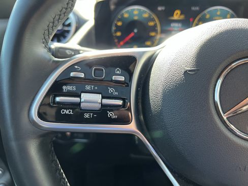 Certified 2022 Mercedes-Benz GLA 250 4MATIC image 19