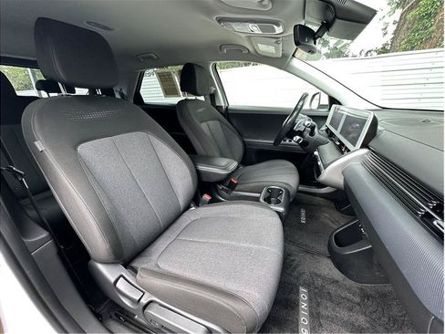 Used 2024 Hyundai Ioniq 5 SEL AWD/4WD image 4