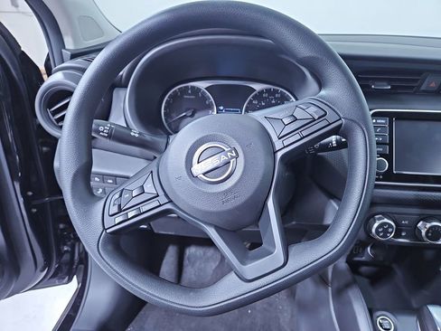 New 2025 Nissan Kicks Play S image 15