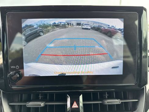 Used 2024 Toyota Corolla LE FWD image 27