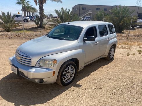 Used 2009 Chevrolet HHR LS FWD image 1