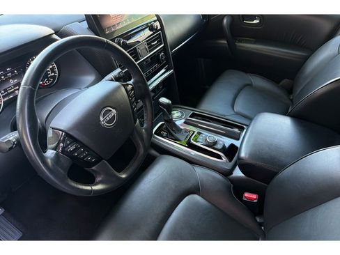 Used 2021 Nissan Armada SV w/ SV Appearance Package RWD image 10