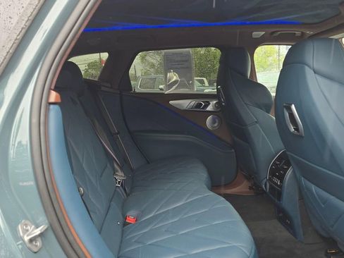 Used 2023 BMW XM AWD/4WD image 12