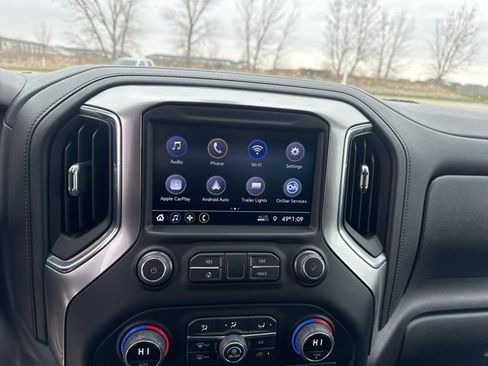 Used 2021 Chevrolet Silverado 1500 LT image 32