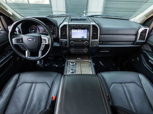 Used 2019 Ford Expedition Platinum AWD/4WD image 19