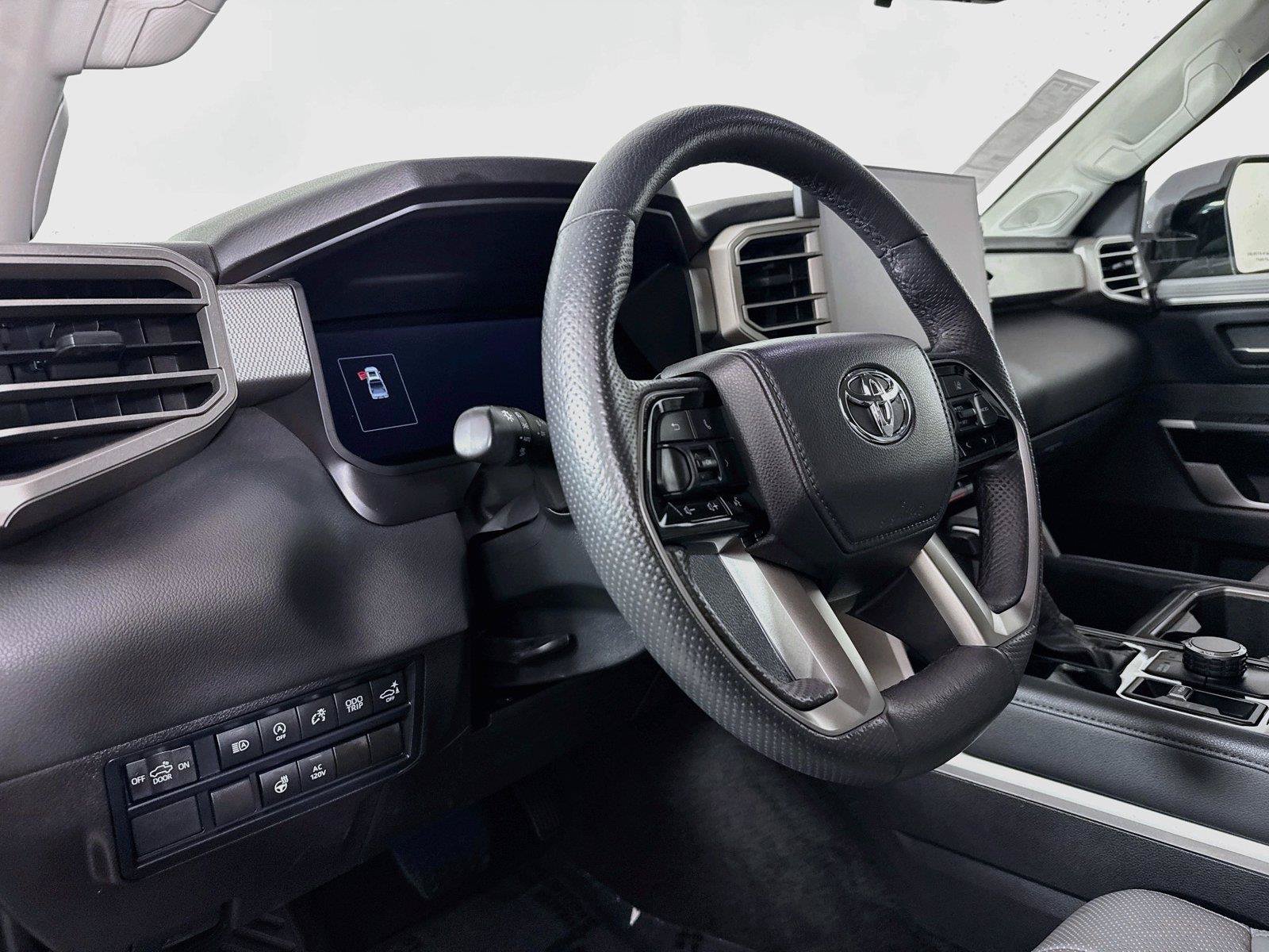 Used 2024 Toyota Tundra Limited AWD/4WD image 5