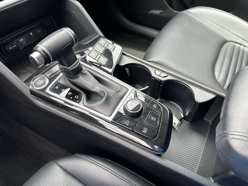 Certified 2023 Kia Sportage SX FWD image 28