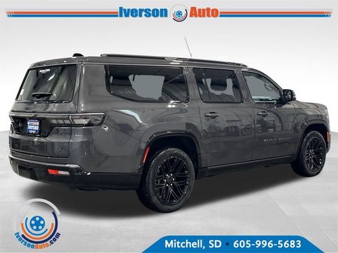 New 2026 Jeep Grand Wagoneer L Limited image 8