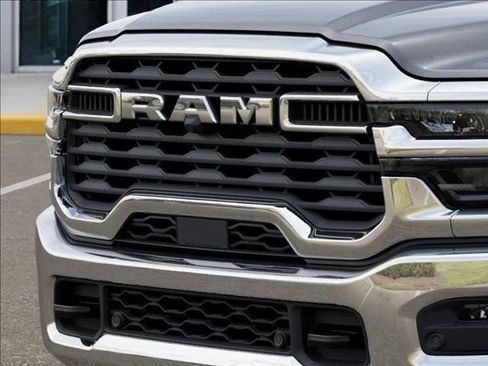 New 2026 RAM 2500 Tradesman AWD/4WD image 11