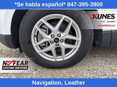 Used 2023 Ford Edge SEL image 14