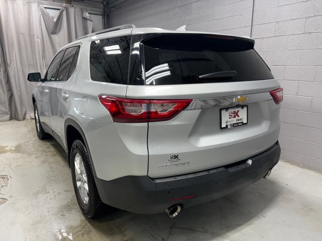 Used 2020 Chevrolet Traverse LT FWD image 25