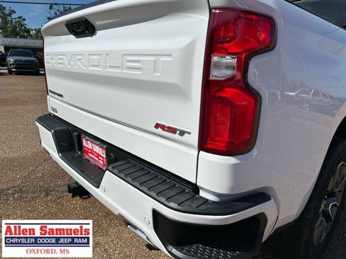 Used 2024 Chevrolet Silverado 1500 RST AWD/4WD image 9