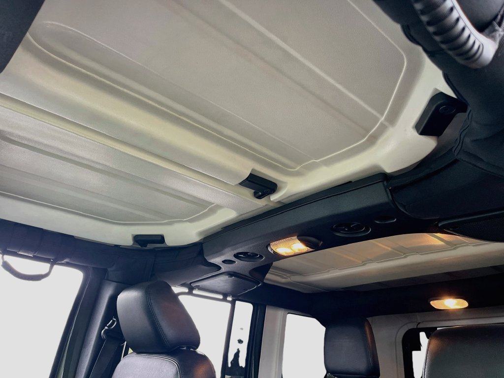 Used 2016 Jeep Wrangler Unlimited Sahara AWD/4WD image 19